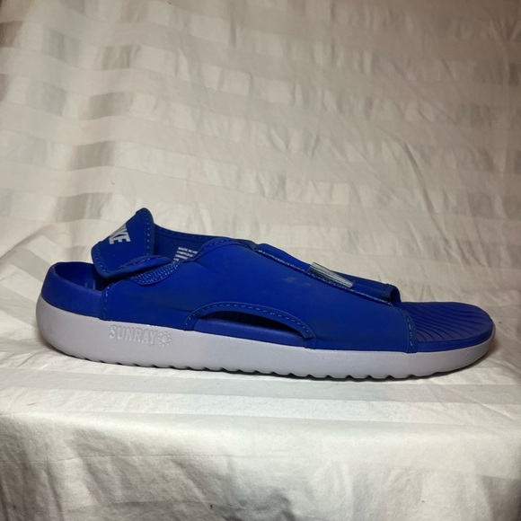 Nike Kids Royal Blue Sandals - Picture 9 of 13